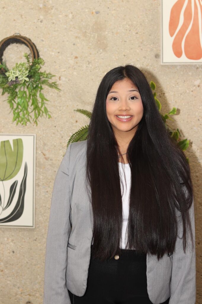 Stephanie Gonzalez, Level 1 Leader